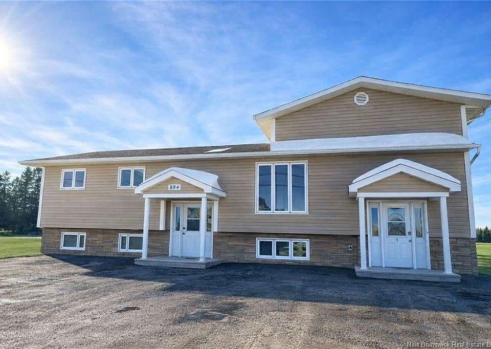 1st image of 894 Principale St