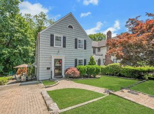 76 Parkview Dr, Bronxville, NY 10708