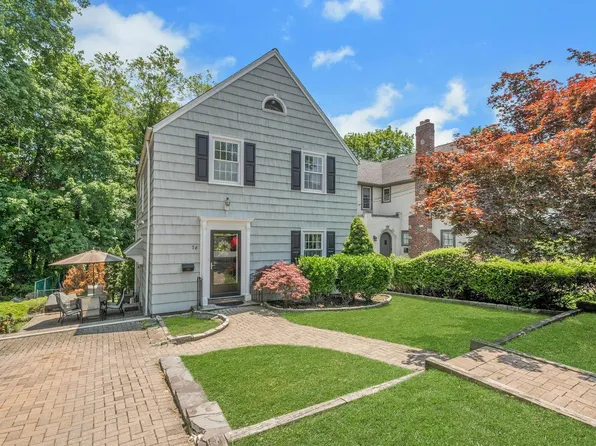 76 Parkview Drive, Bronxville, NY 10708