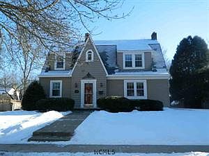 1st image of 23 Webster Ave