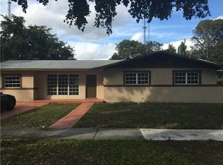 365 NW 205th Ter, Miami Gardens, FL 33169