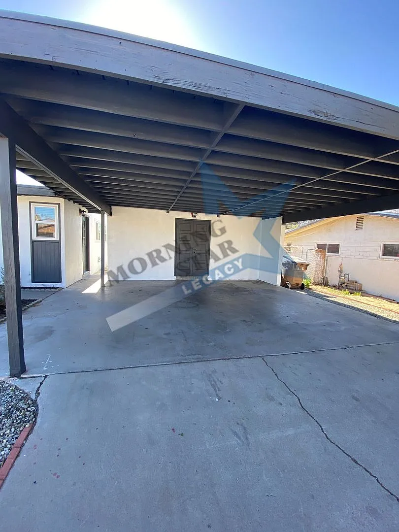 Fully Remodeled 3 Bedroom Home — Photo 4
