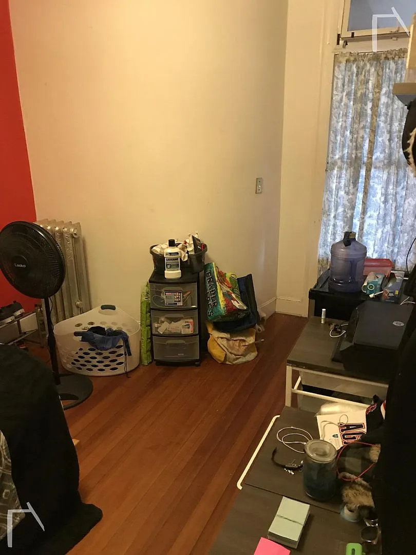 Beautiful 4.5 Bed Unit With Great Location in Brookline Available 9/1/26 — Photo 4
