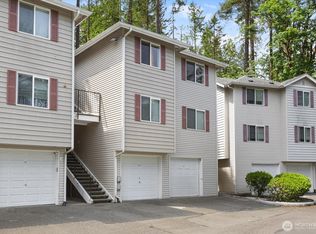 595 Newport Way NW APT E4, Issaquah, WA