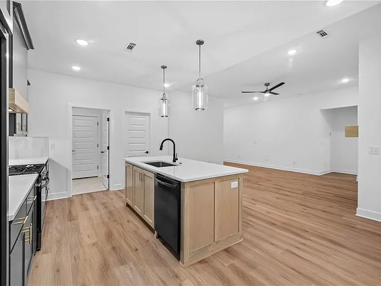 4 Argyll Cir — Photo 7