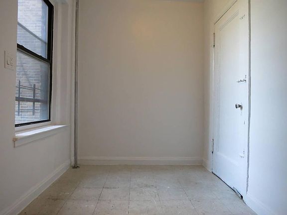 5th image of 4309 47th Ave APT 4A