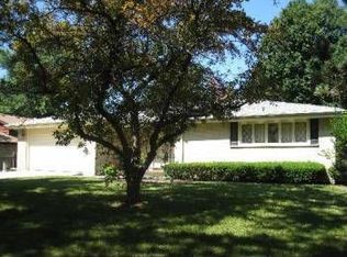 7810 Knottingham Ln, Downers Grove, IL 60516