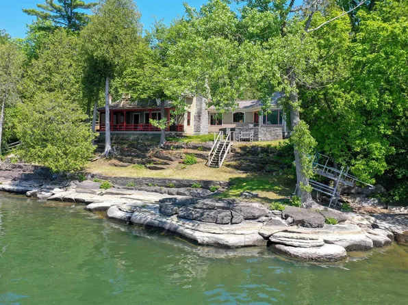 304 Thendara Road, Ferrisburgh, VT 05491