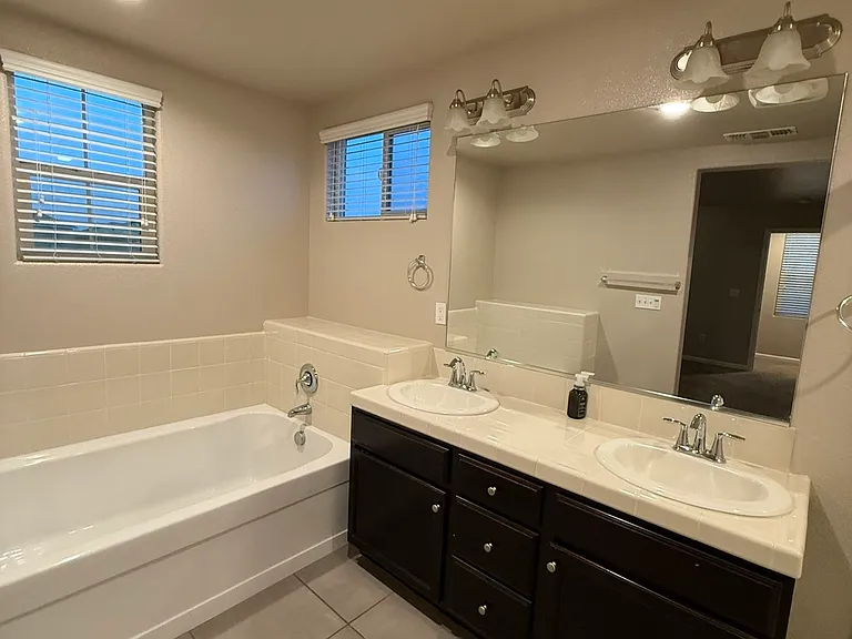 4358 Strathmore Pl — Photo 23