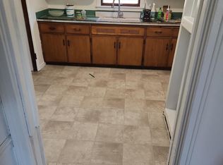1115 N Rockton Ave, Rockford, IL 61103