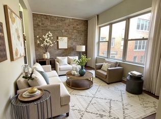 3005 W 19th St APT 1E, Chicago, IL 60623