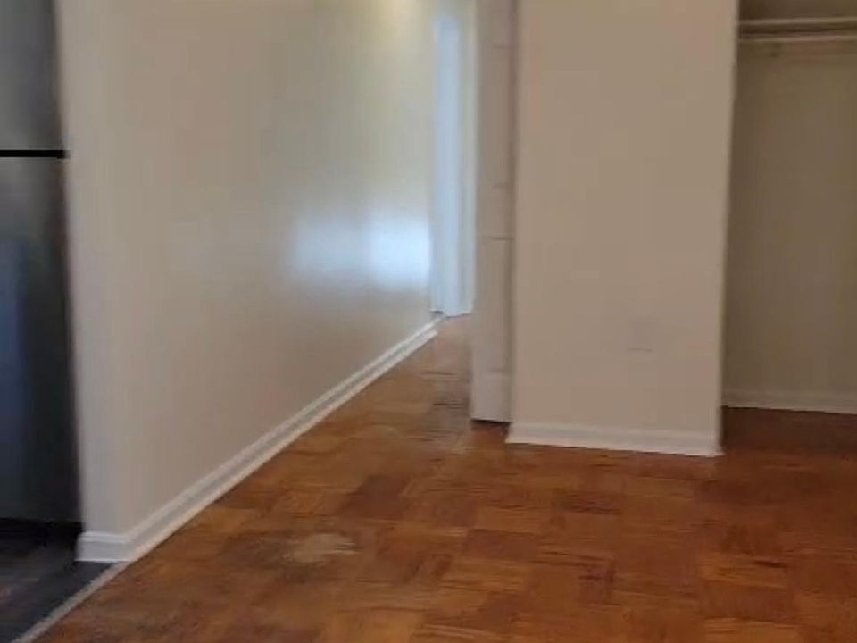 1st image of 422 N Armistead St APT 203
