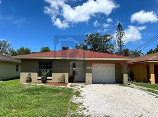 4142 Iola Dr, Sarasota, FL 34231