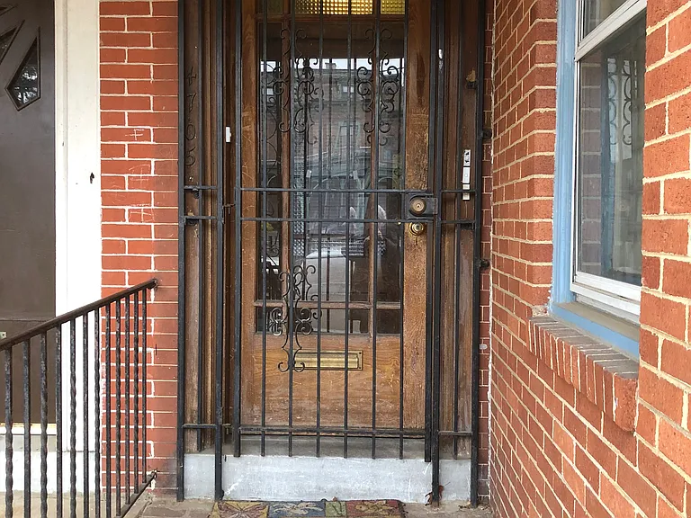 porch entrance, very secure