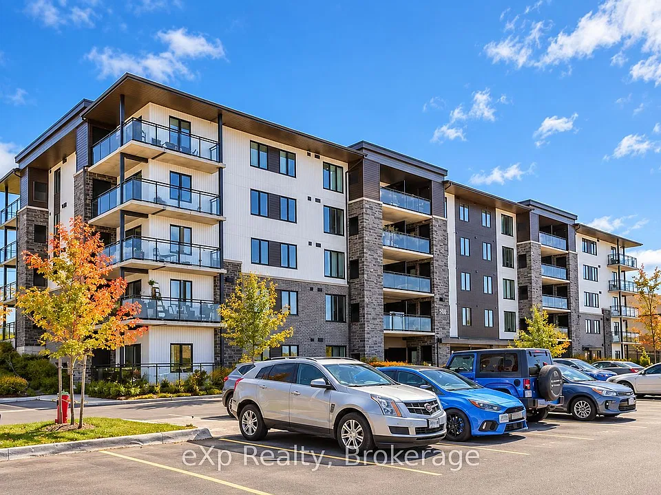 104 Summit Ridge Dr #108
