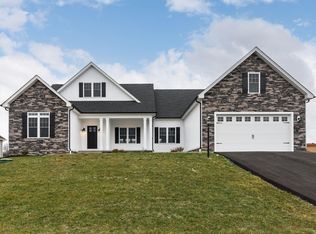 436 Peterson Ln, Waynesboro, VA 22980
