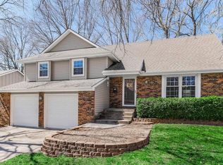 708 SW Murray Rd, Lees Summit, MO 64081