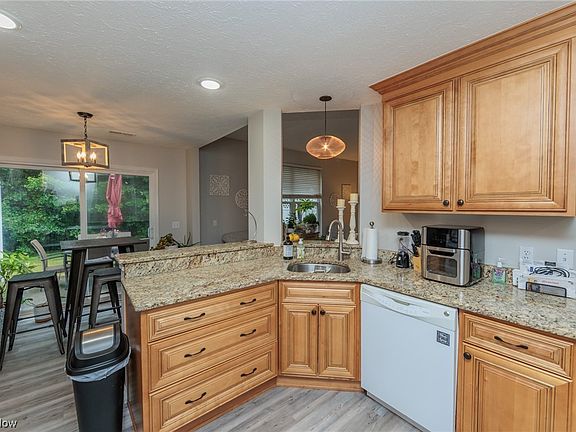 5th image of 1416 Kendal Dr