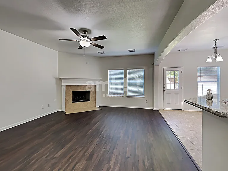 1735 Park Oak Dr — Photo 6