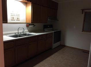 109 S Country Club Dr, Rock port, MO 64482