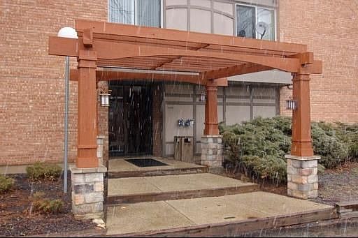 2nd image of 5830 Oakwood Dr APT 3D