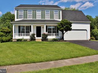 25 E Hawthorne Dr, Newark, DE 19702