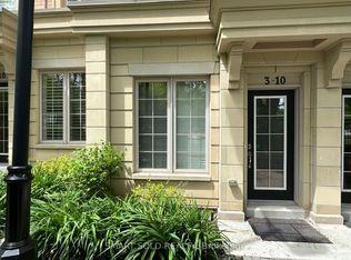 10 Hargrave Ln #3, Toronto, ON M4N 0A4