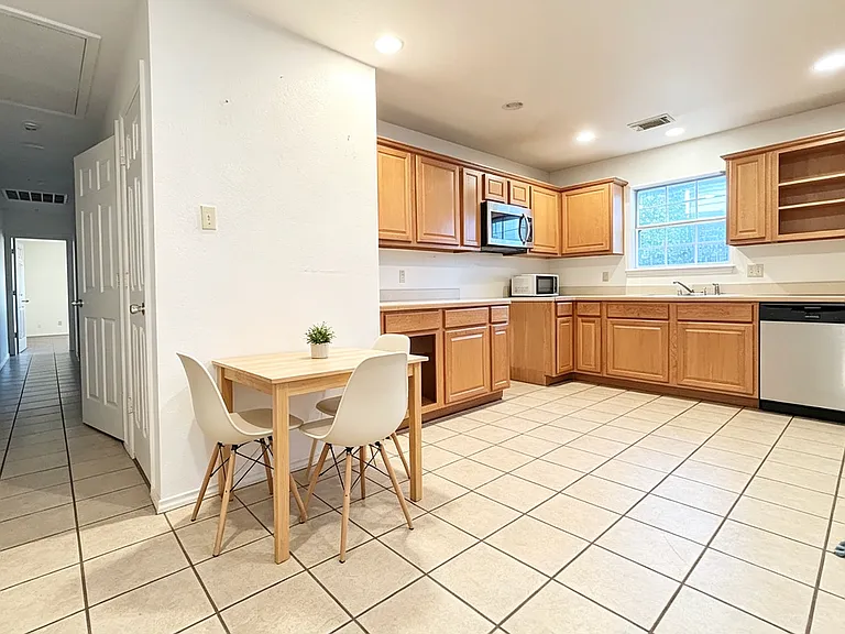 807 N Cleveland Ave #805 — Photo 6