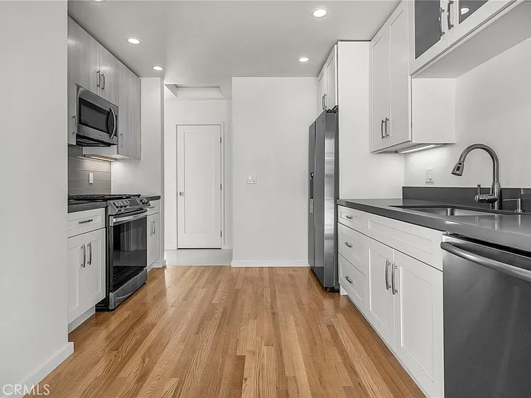 8447 Kittyhawk Ave — Photo 13