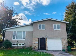 106 Allanford Rd, Toronto, ON M1T 2N5
