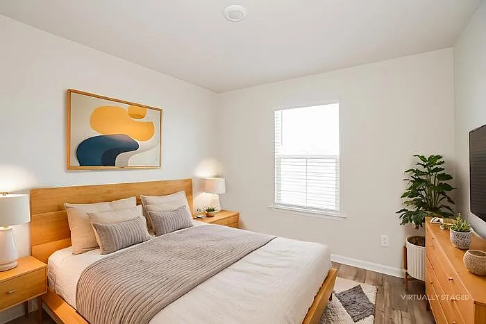 461 Navona Dr — Photo 11