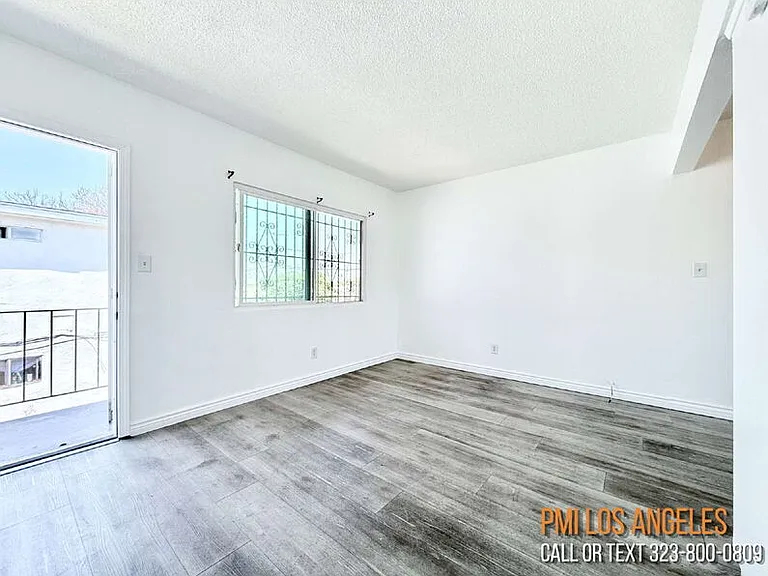 8306 S Main St #4 — Photo 6