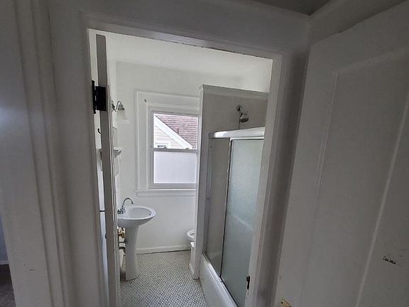 5th image of 4542 Orkney Ave #2