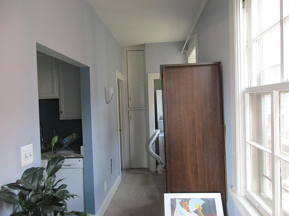 5th image of 1118 Saint Paul St APT 3R