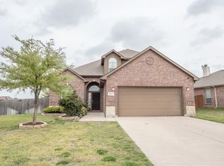 950 Jodie Dr, Weatherford, TX 76087