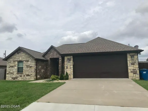 2108 Arizona Ave S, Joplin, MO 64804