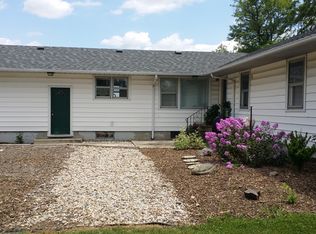 5219 N Sampson Rd, Woodburn, IN 46797