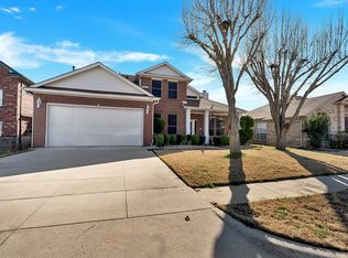 7409 Amsterdam Ln, Arlington, TX 76002