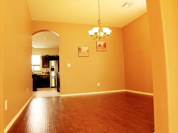 5th image of 6206 N 124th Dr