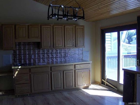 4th image of 1727 Elmwood Cir