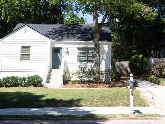 Charming Cottage built in 1943 with beautiful renovations, brand new roof, off street parking in Kirkwood