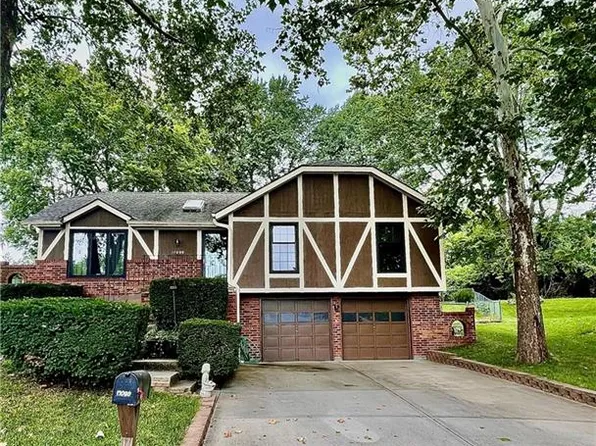 17000 E 7th Terrace Ct N, Independence, MO 64056