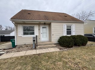 56 Maple Ct, Decatur, IL 62526