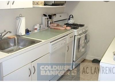 2nd image of 425 E 63rd St APT W2d