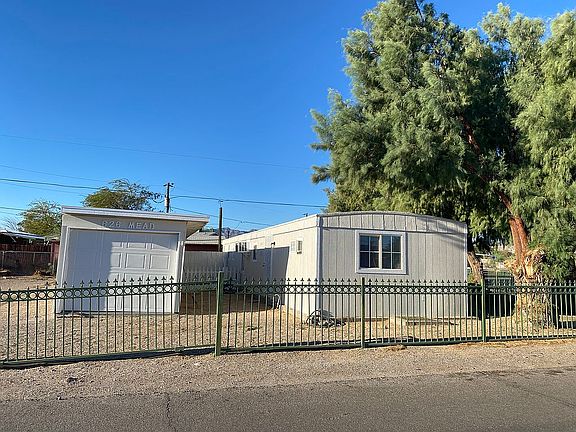 2nd image of 626 Mead Ln