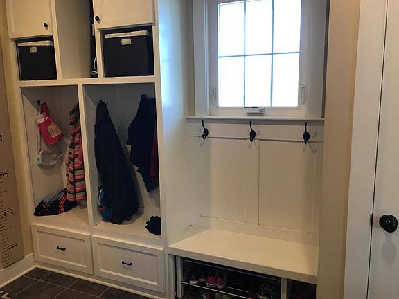 3rd image of 2088 Bridlewood Dr