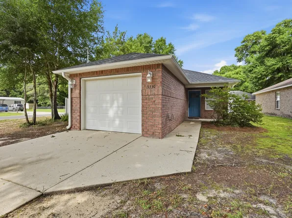5530 Royal St, Crestview, FL 32539