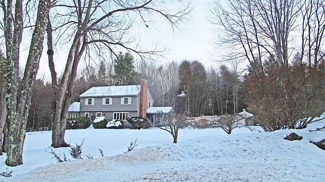 2nd image of 121 Baboosic Lake Rd