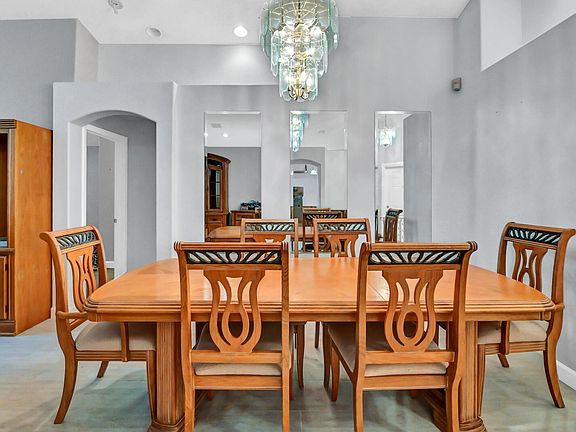 5th image of 5914 Las Colinas Circle
