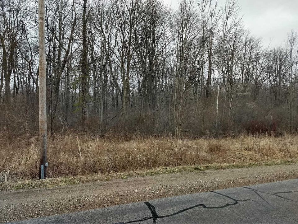 2nd image of N 144th Ave